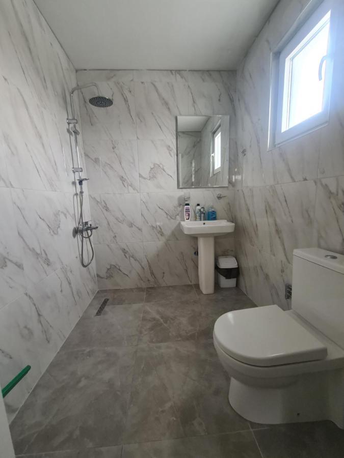 Hotel & Restaurant Frida Gjakova 외부 사진