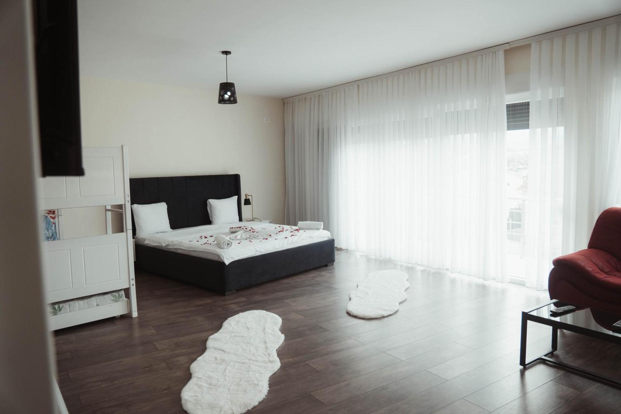 Hotel & Restaurant Frida Gjakova 외부 사진